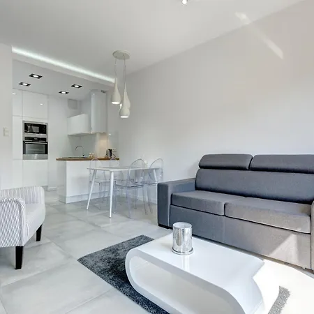 Dom & House - Apartamenty Nadmorski Dwor Gdansk Room photo