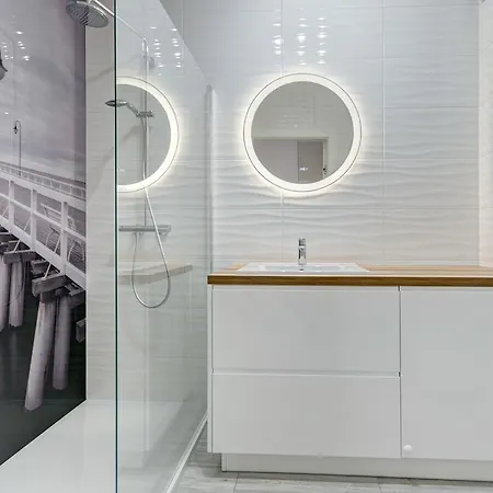 Dom & House - Apartamenty Nadmorski Dwor Gdansk Room photo