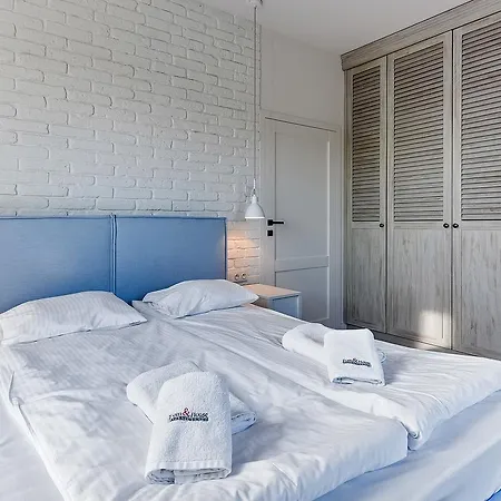 Dom & House - Apartamenty Nadmorski Dwor Gdansk Exterior photo